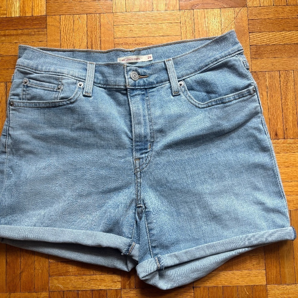 levi's denim shorts looking for best offer